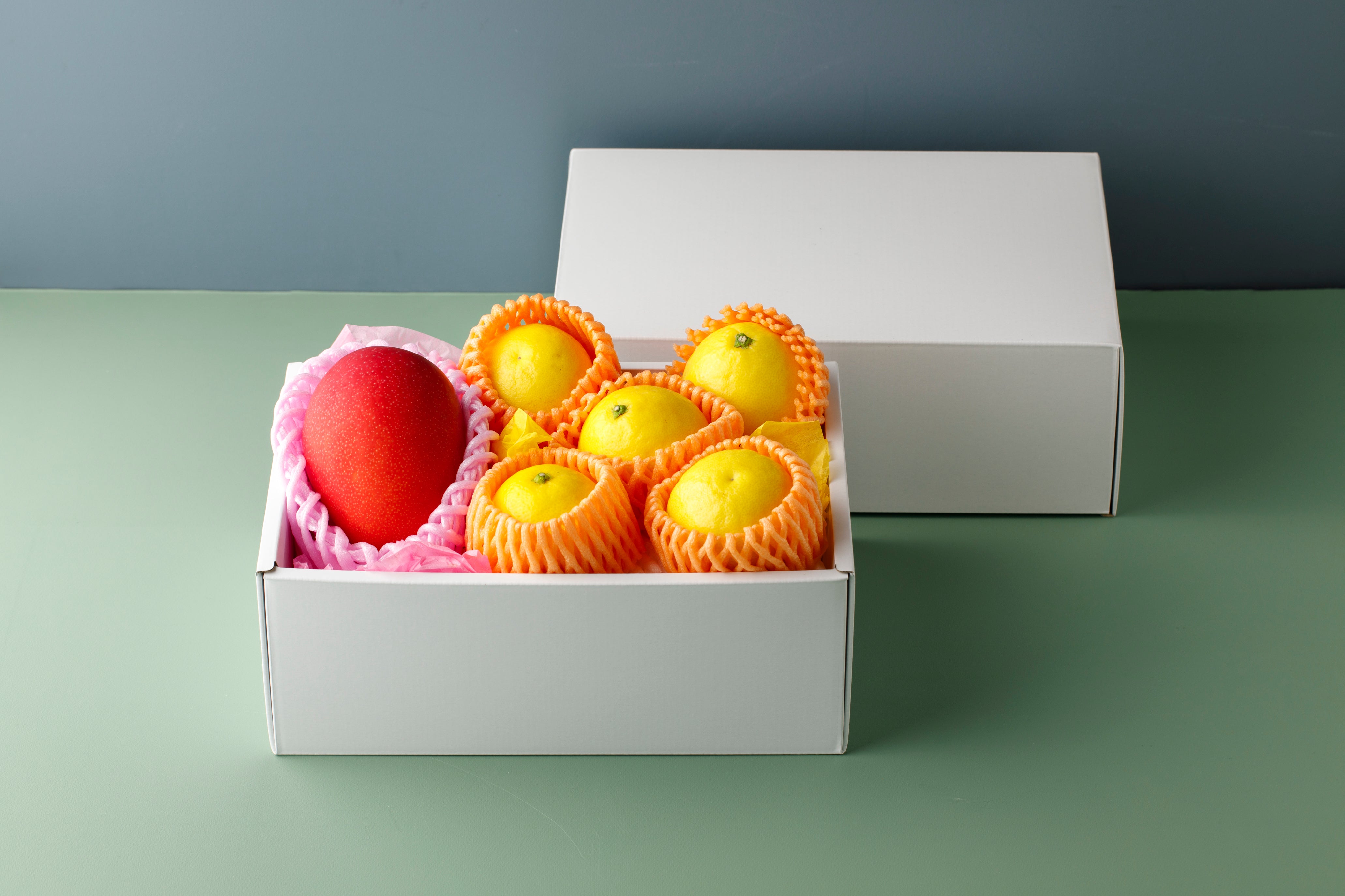 みやざきマンゴーと小夏